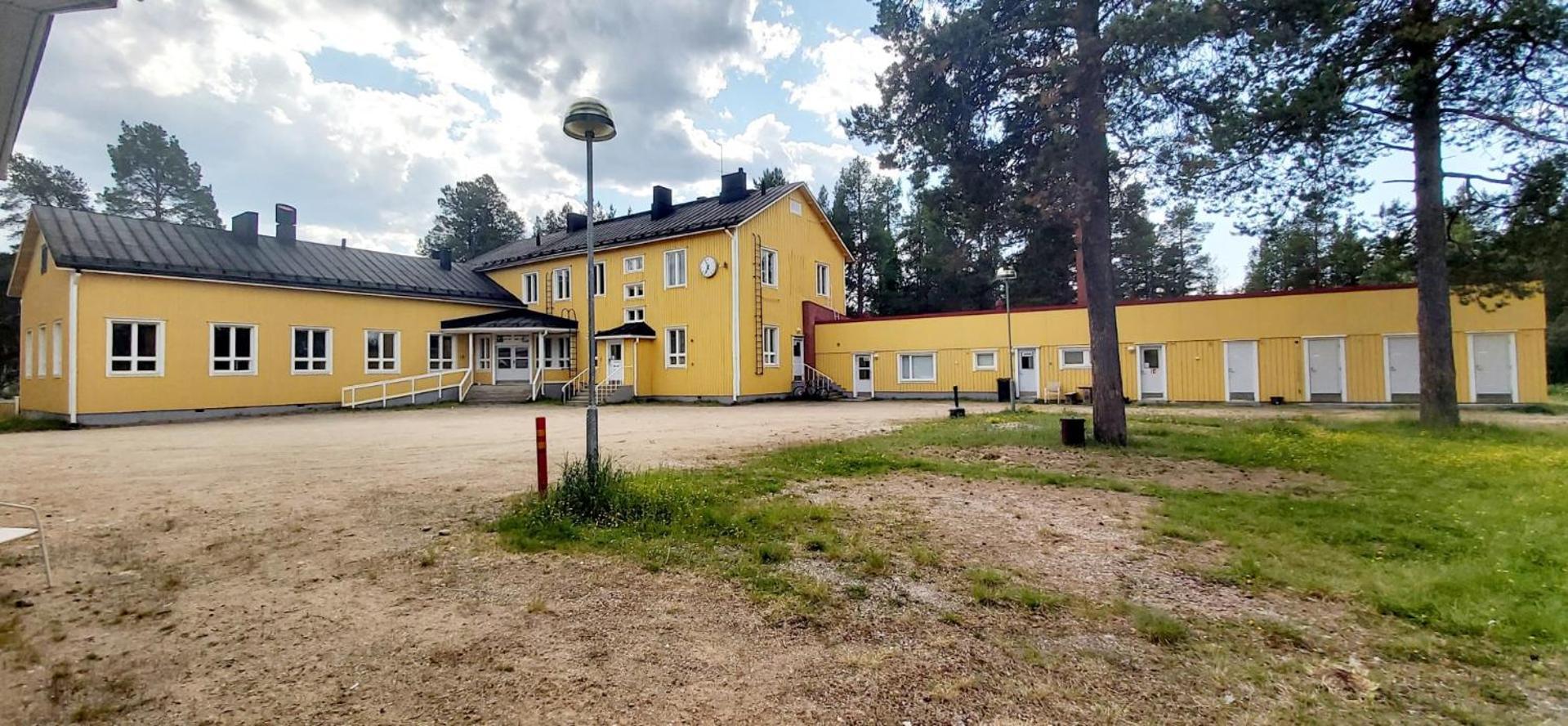 Kuukkeli Ivalo Airport Inn Exterior photo